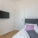 Rino Luxury * سبليت